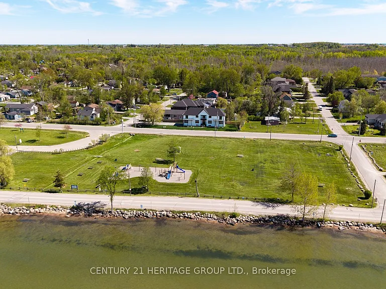802 Willowview Rd — Photo 3