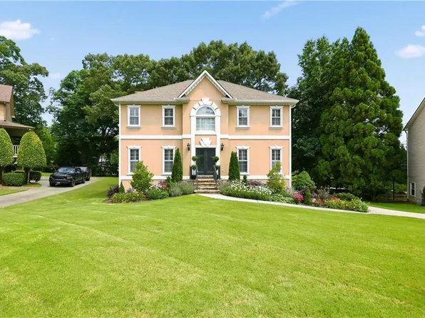 3894 Corye Ln, Marietta, GA 30066