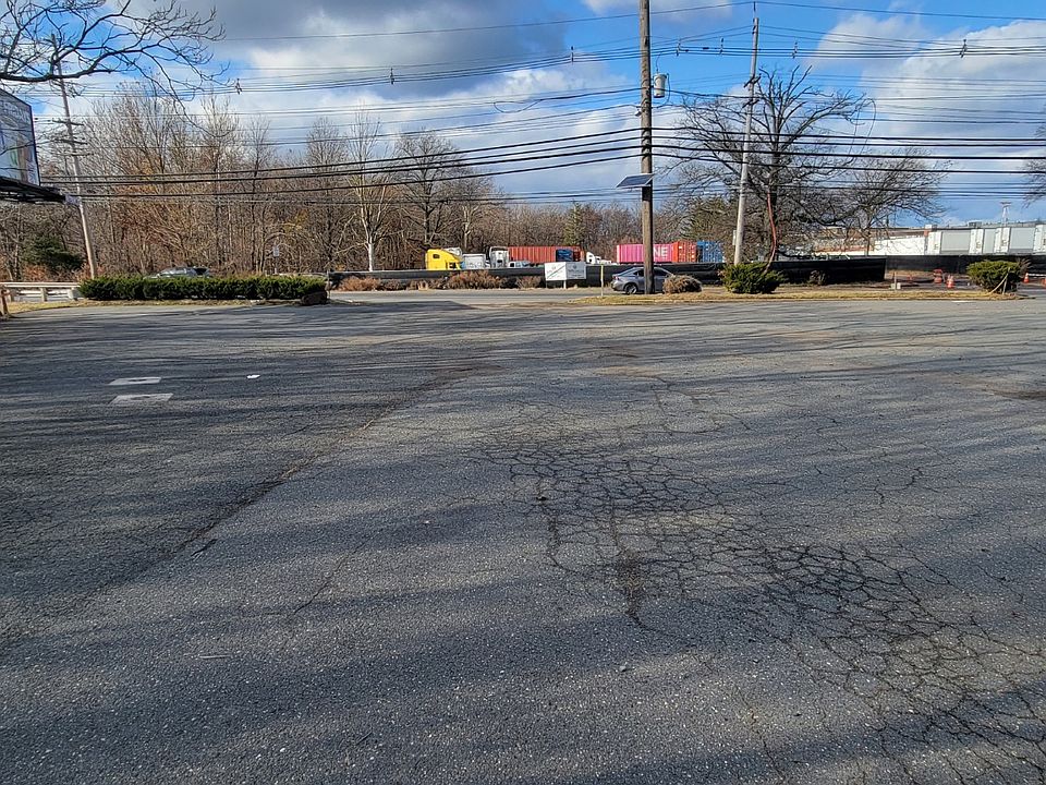 2nd image of 610 Jersey Ave