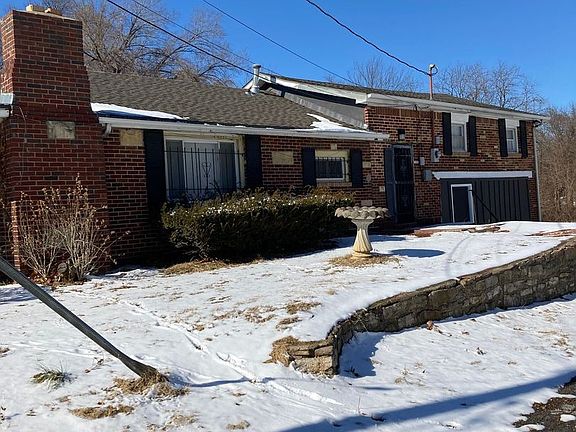3rd image of 3100 Longwood Ave