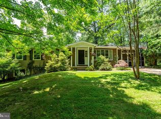 8335 Wolftrap Rd, Vienna, VA 22182