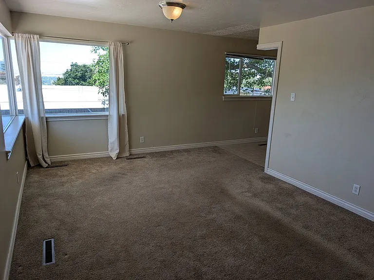 71 E Girard Ave — Photo 9