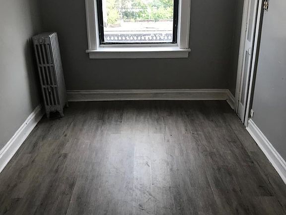 5th image of 7902 S Paulina St #204