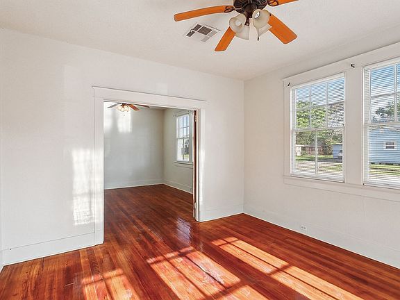 4th image of 1203-1205 Numa St #1203
