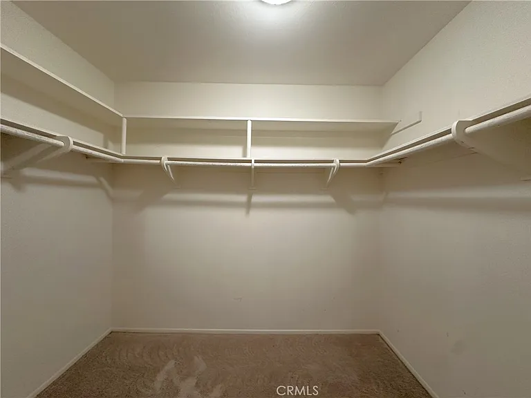 26543 Academy Dr — Photo 30