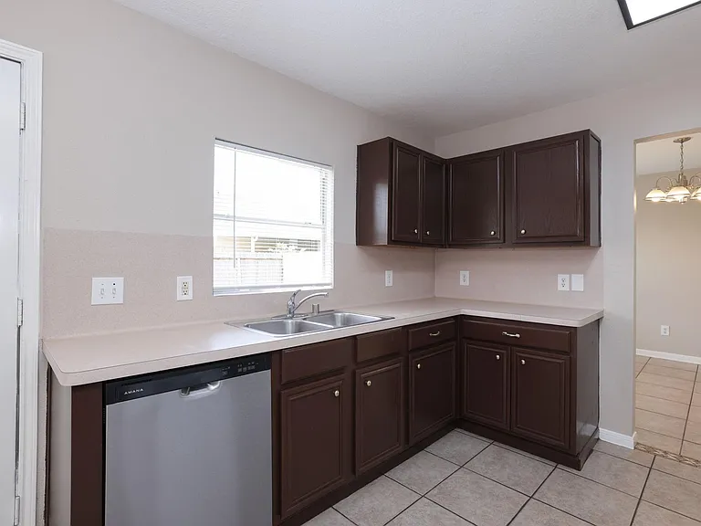 15422 Ferness Ln — Photo 14