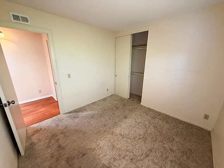 1732 Sea Pines Rd — Photo 4