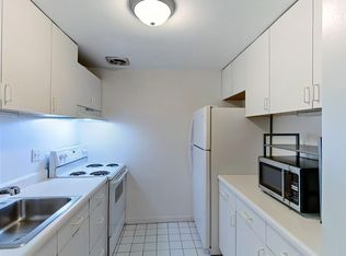 197 Kent St APT 16, Brookline, MA 02446