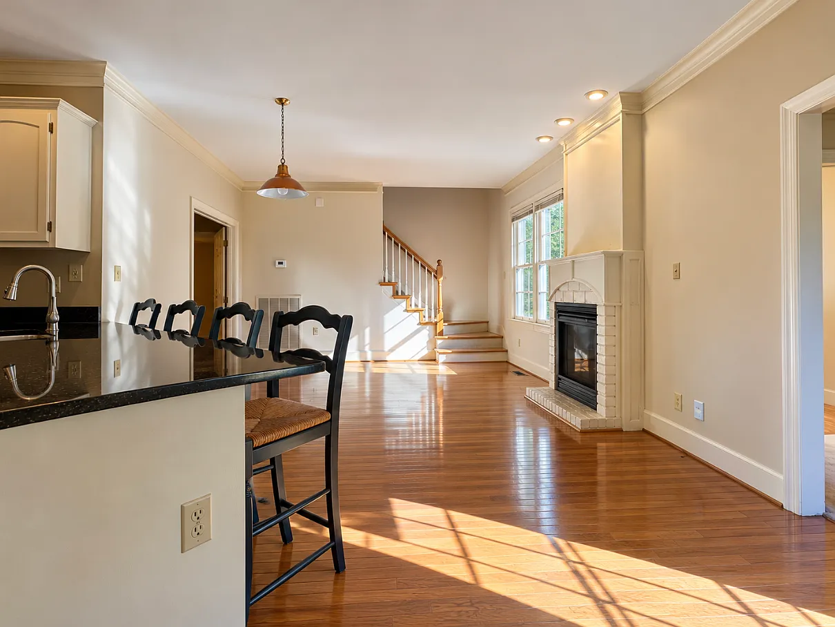 3 bed, 2.5 bath, 3019 sqft, $2,600 — Photo 3