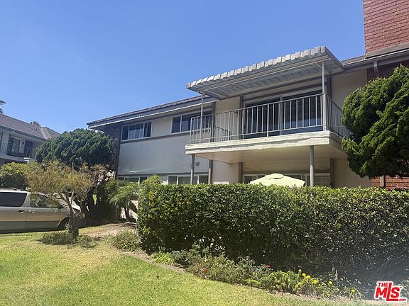 3rd image of 22961 Nadine Cir Unit B