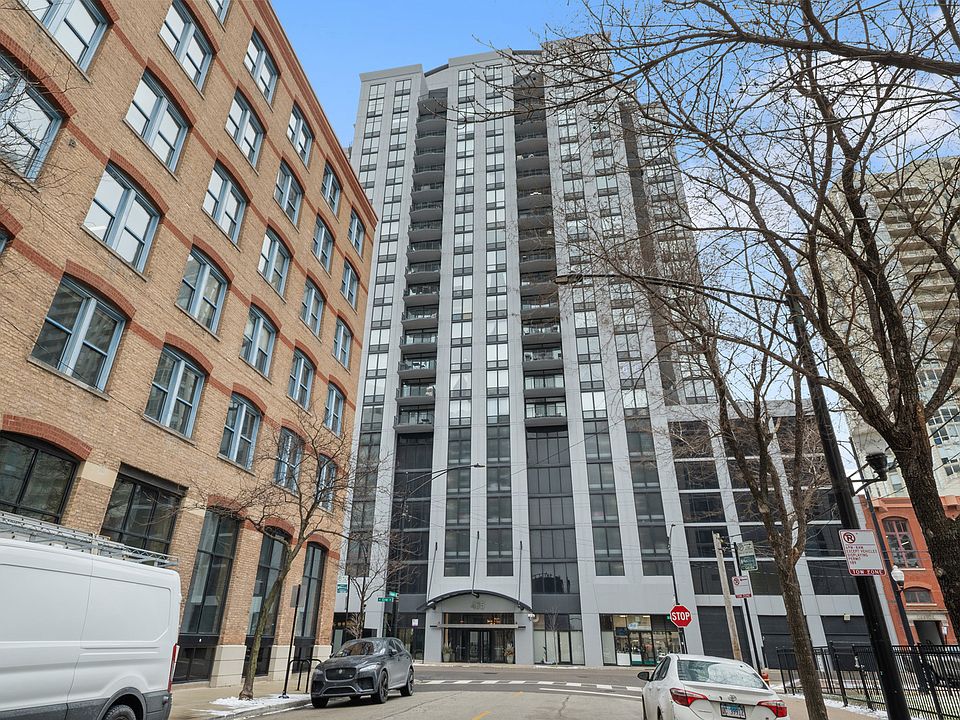 1st image of 435 W Erie St APT 2204