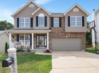 927 Shadow Pine Dr, Fenton, MO 63026