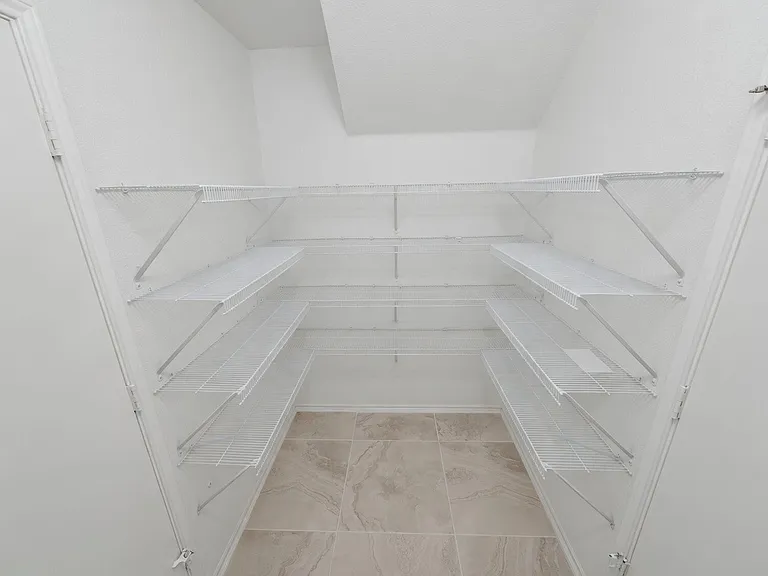 8440 Shallow Creek Dr — Photo 23