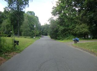 15 Hayes Rd, East Hampton, CT 06424