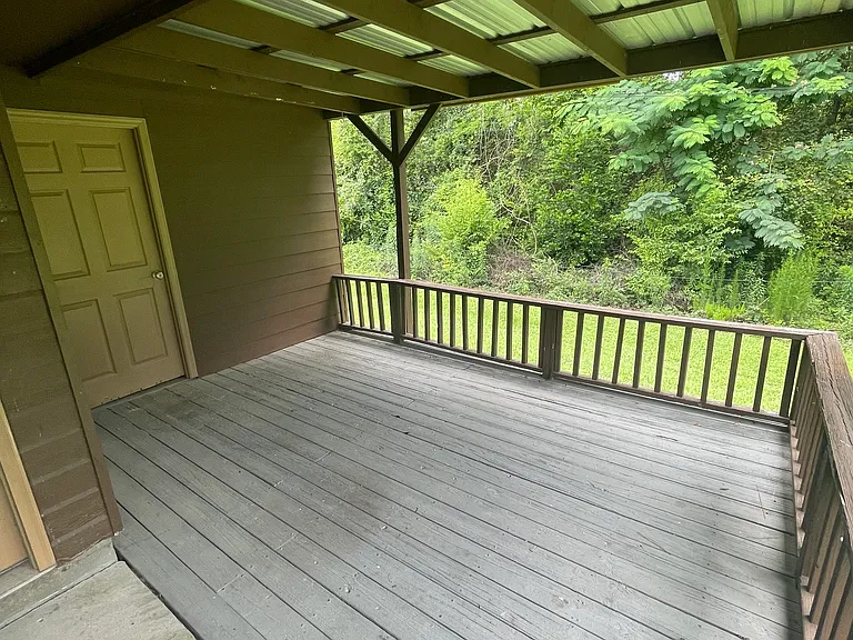 2689 Lee Road 249 — Photo 23