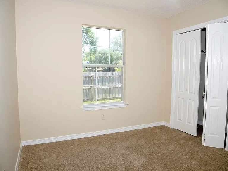645 Jerrells Ave — Photo 15