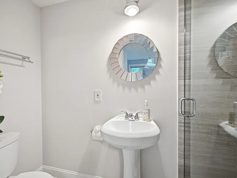 8474 Ararat Ct — Photo 12
