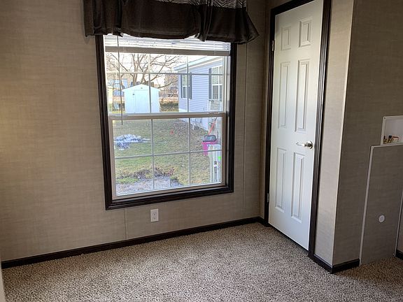 4th image of 21155 Warner Ave #123