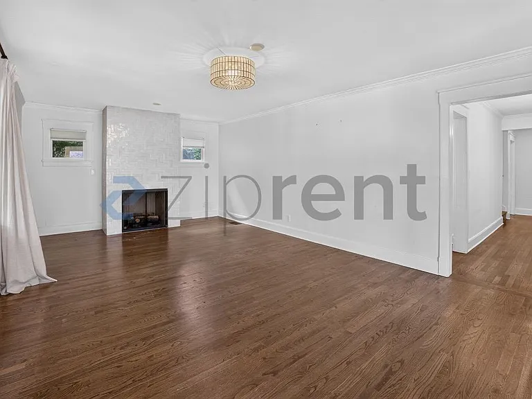 811 Verner St NW — Photo 4