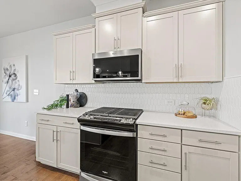 2615 Quarterdeck Dr — Photo 10