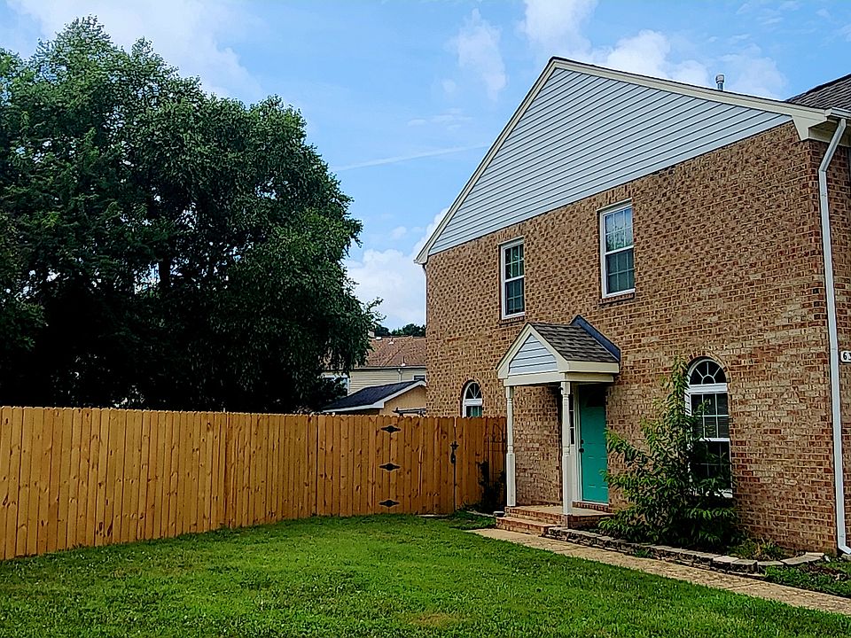 Front of Townhouse - Front door is on the side.