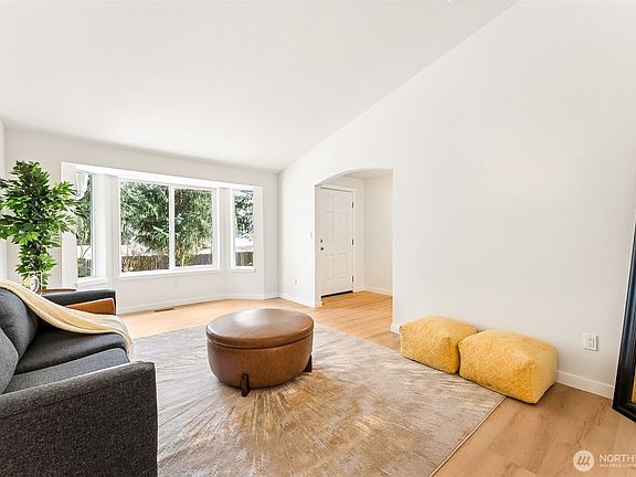 5th image of 7715 126th Street E