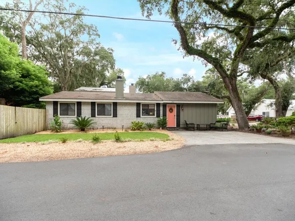 203 3rd Ave, Saint Simons Island, GA 31522