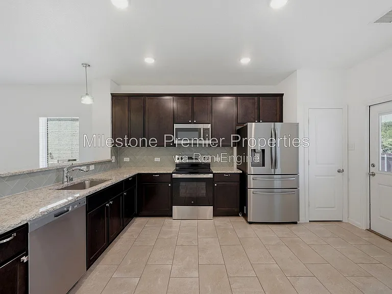 1714 Citrus Dr — Photo 8