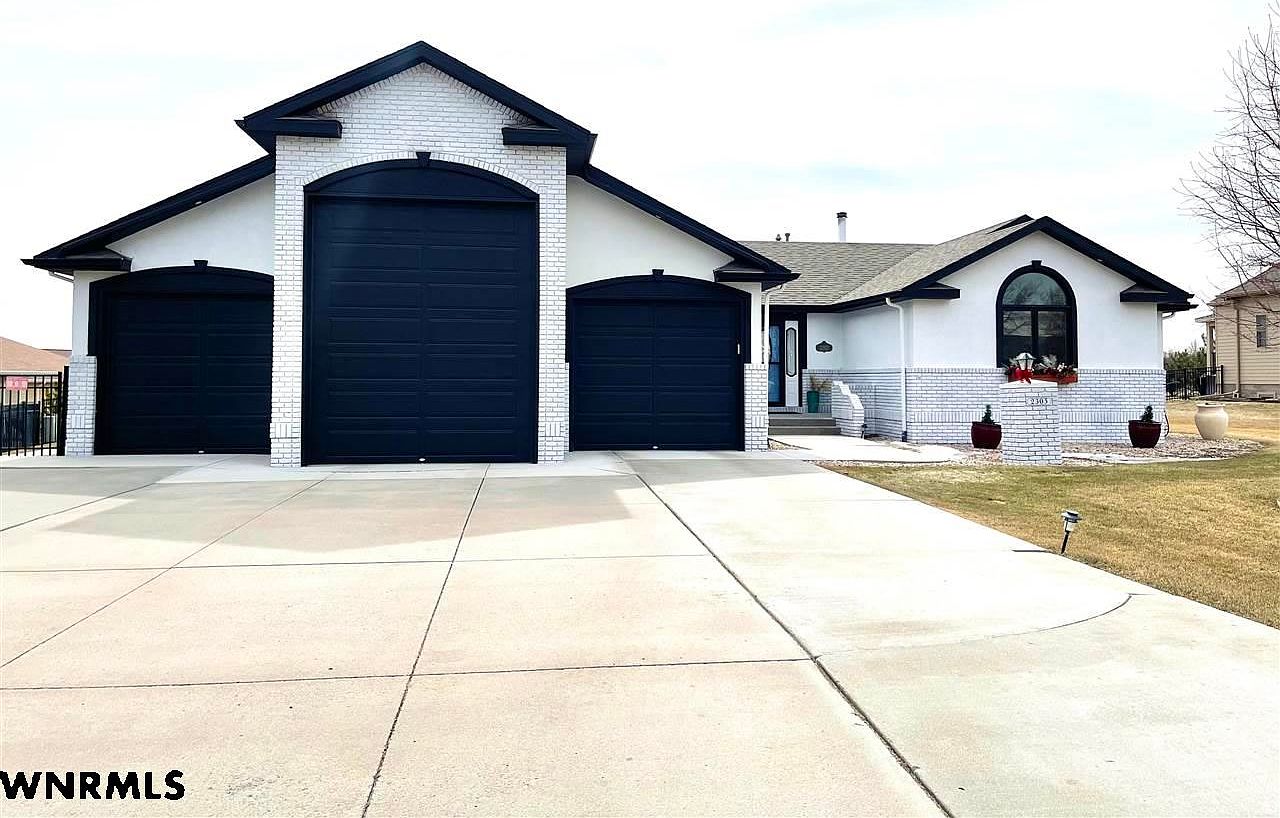2305 Country Club Rd, Gering, NE 69341 Zillow