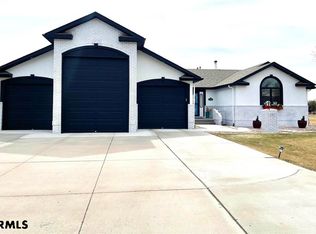 2305 Country Club Rd, Gering, NE 69341