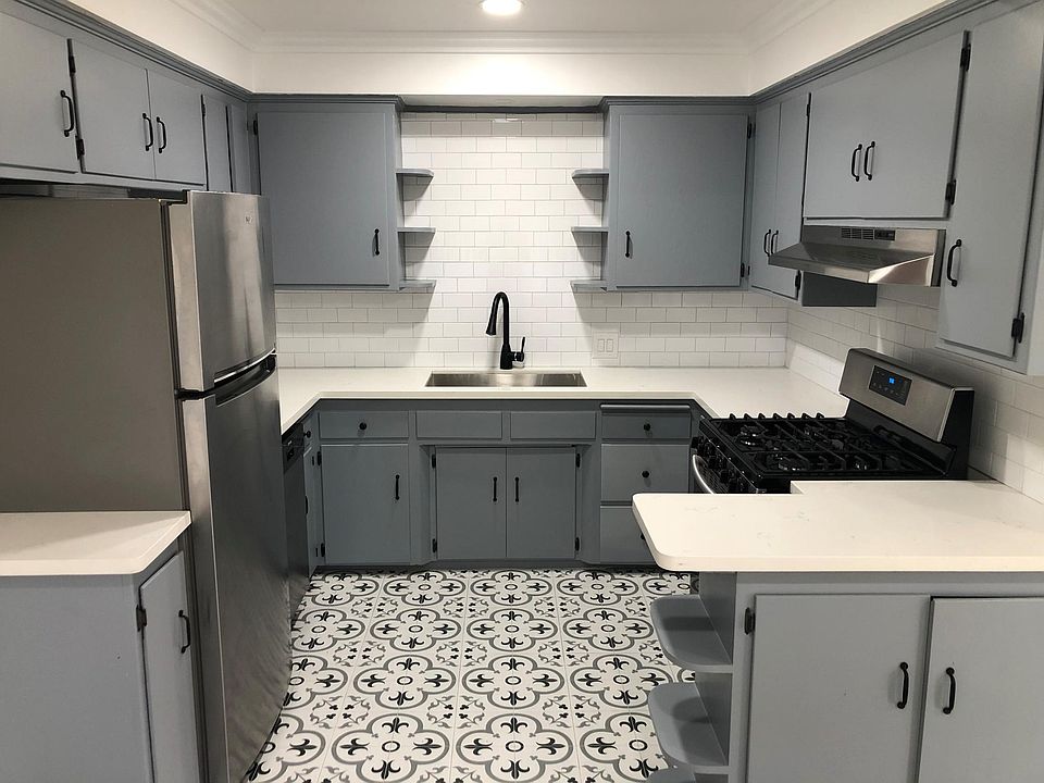 1st image of 855 6th St #12