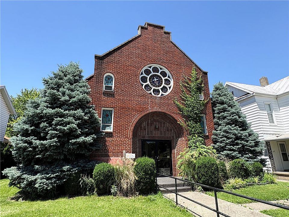 1st image of 705 N Barron St