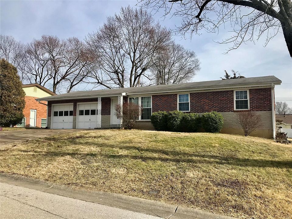 1st image of 3820 Opal Dr