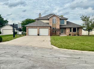 1262 Hilton Head Ct, Defiance, OH 43512