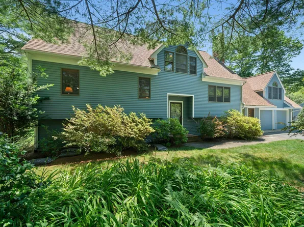 178 Halfway Pond Road, Plymouth, MA 02360