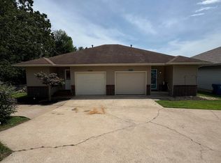 1405 W Rainey St, Ozark, MO 65721