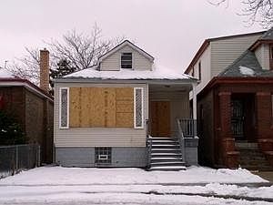 1st image of 6916 S Claremont Ave