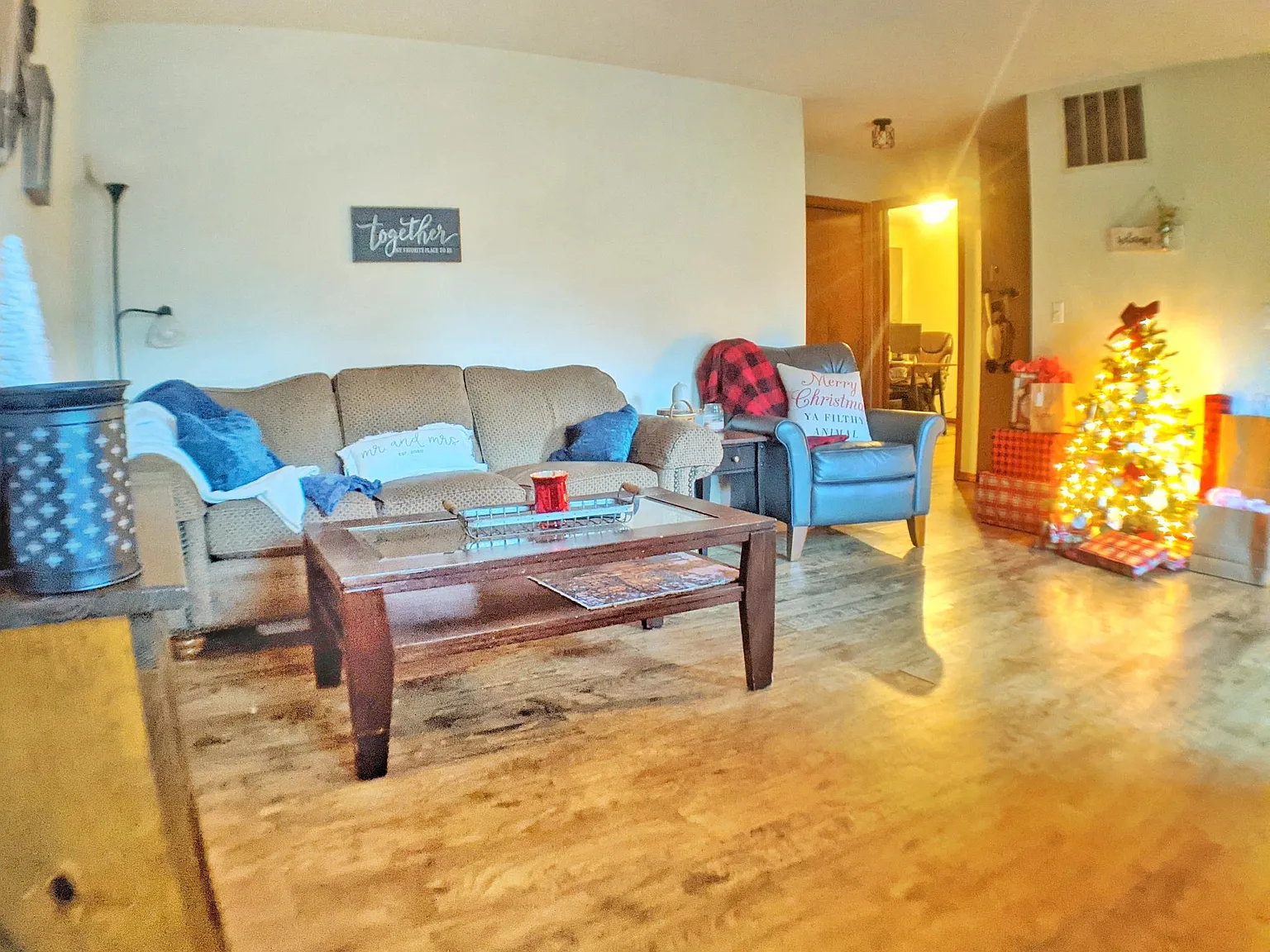 2 bed, 880 sqft, $1,345 — Photo 2