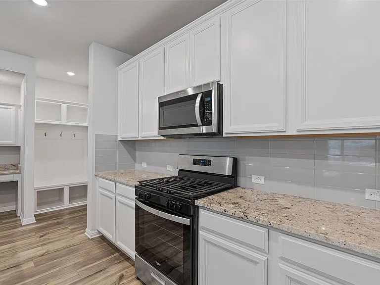 868 Lone Peak Way — Photo 10