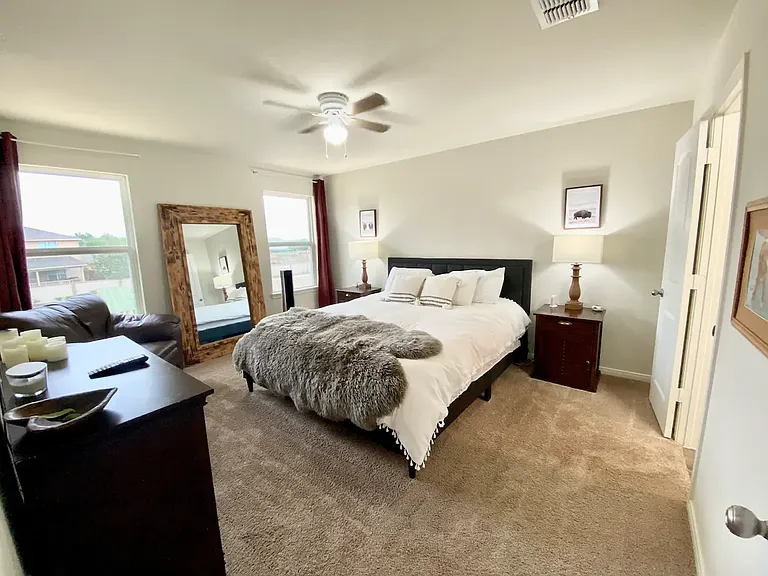 6402 Underwood Way — Photo 10