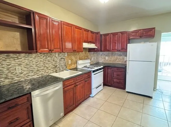 15 Wales Ave, Jersey City, NJ 07306