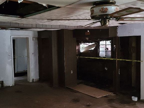4th image of 280 Alder Dr