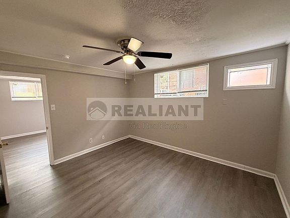 5th image of 1708 Jennifer Rd #B6