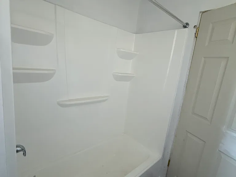 387 Nichols St #387 — Photo 18