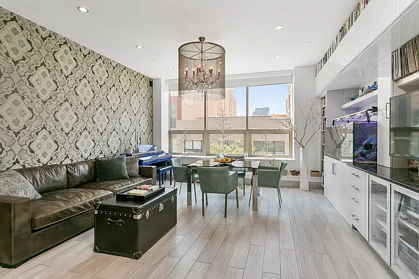 Sold by Modern Spaces | media 1