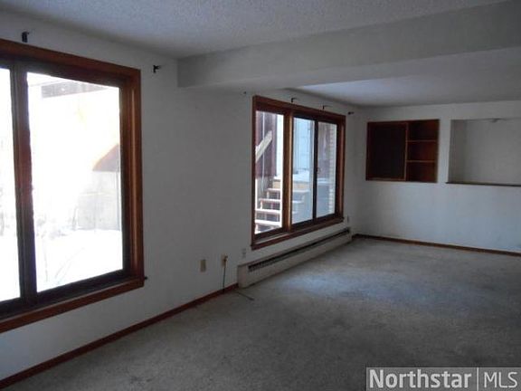 3rd image of 1419 Bradley St