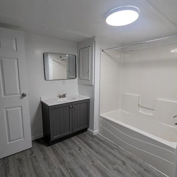 611 W Matthews St #31 — Photo 11