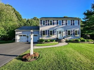 7 Southpark Ln, Mansfield, MA 02048