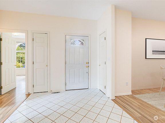 3rd image of 6235 Jody Court SW