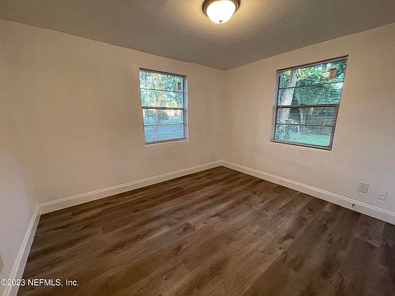 3rd image of 1834 Meharry Ave #B